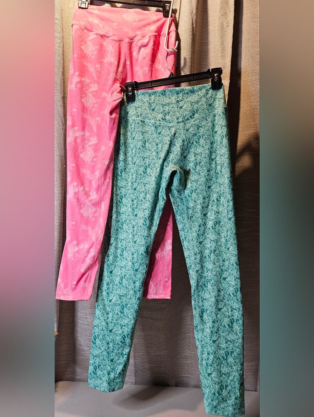2 Pair New BuffBunny Legacy Leggings Fresh & Essential Print Large - Picture 6 of 16